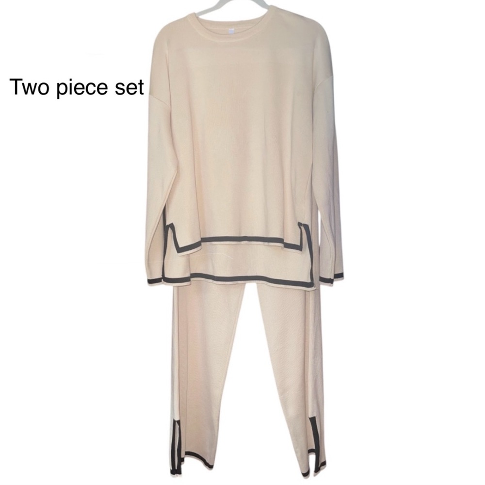 Ivory Long Sleeve Two Piece Set With Black Trim. Size XL - Picture 3 of 15